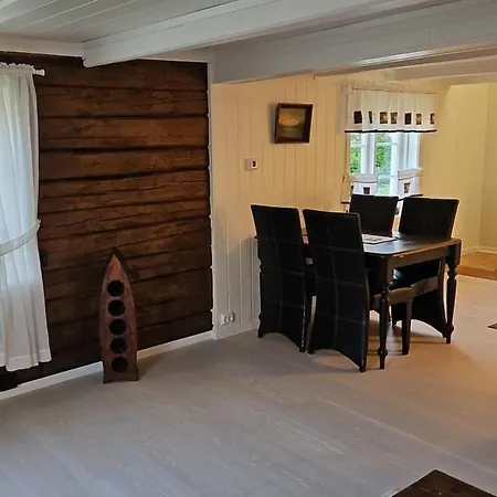 Authentic Log House In The Heart Of Lofoten * Vestvagoy