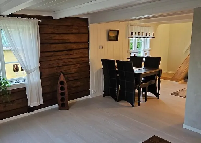 Tommerhus I Sentrum Av Lofoten-stamsund * Vestvagoy