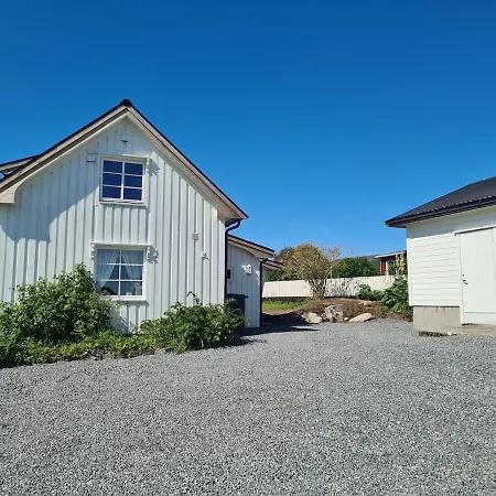 Tommerhus I Sentrum Av Lofoten-stamsund Vestvagoy